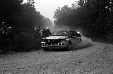 Bernard Darniche - Alain Mahé
25º Rallye Sanremo 1983. Audi Quattro A2. Clasificado 9º.

Del 2 al 7 de Octubre, Sanremo, Liguria, Imperia, Italia.
Superficie: Asfalto - Grava.

El Rally tenia un total de 2695.00 km de los que 775.89 km divididos en 58 tramos, eran especiales.

Tomaron la salida 97, finalizaron 36.@
Palabras clave: ;Audi;Quattro;Sanremo;1983