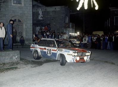 Michèle Mouton - Françoise Conconi
21º Tour de Corse 1977. Fiat 131 Abarth (TO N92971). Clasificada 8º.

Del 5 al 6 de Noviembre, Ajaccio, Córcega; Francia.
Superficie: asfalto.

El Rally tenia un total de 1350 km de los que 645.80 km divididos en 13 tramos eran especiales.

1ª ETAPA
SS1 Tavera - Bastelica 17.10 km
SS2 Coti - Chiavari 14.80 km
SS3 Acqua d'Oria - Stiliccione 16.50 km
SS4 Muratello - Orone 21.60 kM
SS5 Quenza - Prunelli 131.30 km
SS6 Kamiesh - Zonza 38.50 km
SS7 Olivese - Bains de Guitera 10.10 km
Total etapal 249.90 km

2ª ETAPA
SS8 Palneca - Ghisoni 34.70 km
SS9 St Antoine - Pont St Laurent 97.60 km
SS10 Ponte Nuovo - Teddia 97.40 km
SS11 Talasani - La Porta 24.90 km
SS12 Casta - Pietra Moneta 17.00 km
SS13 Calvi - Vico 124.30 km

Total etapal 395.90 km
Total evento 645.80 km

Se inscribieron 134 equipos, tomaron la salida 120, finalizaron 32.
@
Palabras clave: Fiat;Michele_Mouton;Corcega;Abarth;1977;Corse
