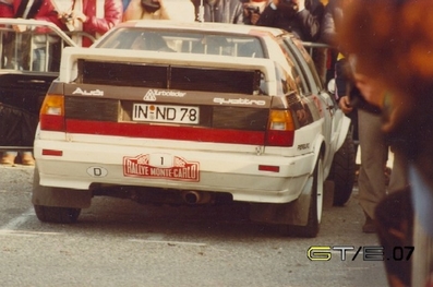 Hannu Mikkola - Arne Hertz
50º Rallye Automobile de Monte-Carlo 1982. Audi Quattro (IN-ND 78). Clasificado 2º.
Audi Sport

Del 16 al 22 de Enero, Monte Carlo.
Superficie: asfalto - nieve.

El Rally tenia un total de 4082.71 km de los que 747.81 km divididos en 32 tramos eran especiales, (2 de ellas fueron canceladas SS7 Trigance - Chateauvieux 1 de 28,53 Km y SS15 St Jean en Royans - La Chapelle en Vercors de 38,67 Km).

Se inscribieron 306 equipos, tomaron la salida 299, finalizaron 140.@
Palabras clave: Audi;Quattro;Montecarlo;1982