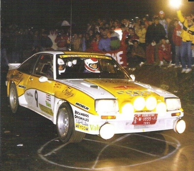 Carlos Sainz Cenamor - José Luis López Orozco
20º Rally Catalunya 1984. Opel Manta 400 (2-M-1855-P). Clasificado 2º.

El Equipo Oficial de Opel le cedió este coche sólo para este rally.
Su brillante actuación, 2º por detrás de Salvador Serviá también con Opel, y por delante de Genito Ortiz con Renault 5 Turbo, le abrió las puertas al Equipo Oficial de Renault.

Del 26 de Octubre al 28 de Octubre, Barcelona, Catalunya, España.
Superficie: asfalto.

El Rally tení­a un total de 440.65 km cronometrados.

Tomaron la salida 83 equipos, finalizaron 42.
@
Palabras clave: ;Opel;Catalunya;grupo_B;1984