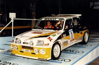 Carlos Sainz Cenamor - Antonio Boto
27º Rali Vinho da Madeira 1986. Renault 5 Maxiturbo (VA-4650-M). Abandonó por conato de incendio.

SUBCAMPEÓN de España de Pilotos de Rallyes (Renault R5 Maxiturbo Gr.B.).
Piloto Oficial de Renault España

Del 1 al 3 de Agosto, Funchal, Madeira, Portugal.
Superficie: asfalto.

El Rally constaba de 3 etapas con un total de 390.00 km cronometrados divididos en 25 tramos especiales.

Tomaron la salida 100 equipos, finalizaron 54.@
Palabras clave: ;Grupo_B;Renault;Maxiturbo;Madeira;1986