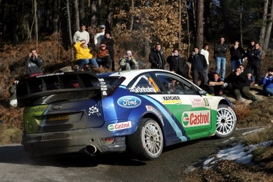Marcus Grönholm - Timo Rautiainen
74º Rallye Automobile de Monte-Carlo 2006. Ford Focus RS WRC '06. Clasificado 1º.

Del 20 al 22 de Enero, Monaco.
Superficie: asfalto - nieve. 

El Rally tenia un total de 1294.89 Km de los que 366.39 km divididos en 18 tramos eran especiales, (2 de ellas fueron canceladas SS3 Pierlas - Ilonse 1 de 23.22 Km y SS11 La Tour sur Tinee - Utelle 2 de 18.73 Km).

Se inscribieron 53 equipos, tomaron la salida 51, finalizaron 43.@
Palabras clave: ;Timo_Rautiainen;Ford;Focus;RS;WRC;Montecarlo;2006