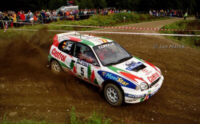Carlos Sainz Cenamor - Luís Rodríguez Moya
48º Neste Rally Finland 1998. Toyota Corolla WRC (K-AM 1060). Clasificado 2º.

Del 21 al 23 de Agosto, Jyväskylä.
Superficie: tierra.

El Rally tenia un total de 1271.10 km de los que 384.10 km divididos en 24 tramos eran especiales.

Se inscribieron 116 equipos, tomaron la salida 116, finalizaron 62.

© Jan Marek
@
Palabras clave: ;Toyota;Corolla;WRC;Finlandia;1998;Finlandia
