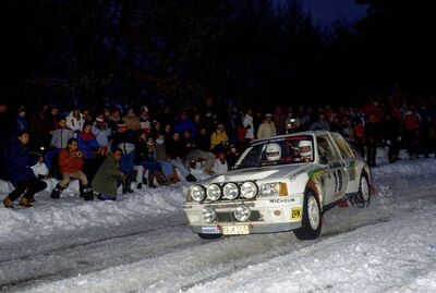 Michèle Mouton - Terry Harryman
54º Rallye Automobile de Monte-Carlo 1986. Peugeot 205 Turbo 16 (SB-K 205). Abandonó por la presión de aceite SS14 D40 - Savoillan de 17.00 km.

Del 18 al 24 de Enero, Monte-Carlo.
Superficie: asfalto - nieve.

El Rally tenía un total de 3984.00 km de los que 881.20 km divididos en 36 tramos eran especiales.

Tomaron la salida 156 equipos, finalizaron 65.@
Palabras clave: Michele_Mouton;Terry_Harryman;Peugeot;Turbo;Montecarlo;Grupo_B;nieve;1986