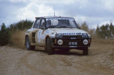 Jean Ragnotti - Pierre Thimonier
5º Rallye Terre de Provence 1984. Renault 5 Turbo "Tour de Corse" (21 QV 28). Clasificado 2º.

Del 18 al 19 de Mayo, Digne, Francia.
Superficie: tierra.

Desconocemos de cuantos kilómetros tanto totales como especiales tenia la prueba.

Tomaron la salida 102 equipos, finalizaron 62.@
Palabras clave: ;Renault;Grupo_B;Provence;Francia;1984