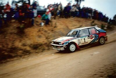 Miki Biasion - Tiziano Siviero
25º Rallye de Portugal - Vinho do Porto 1991. Lancia Delta Integrale 16V (TO 11982R). Clasificado 3º.
Martini Lancia

Del 5 al 9 de Marzo, Portugal.
Superficie: asfalto - tierra.

El Rally tenia un total de 2041.26 Km de los que 564.20 Km divididos en 38 tramos eran especiales (2 de ellos fueron cancelados SS2 Gradil de 9 Km y SS28 Viseu de 29.90 Km).

Se inscribieron 106 equipos, tomaron la salida 95, finalizaron 28.@
Palabras clave: ;Lancia;Delta;Integrale;Portugal;1991