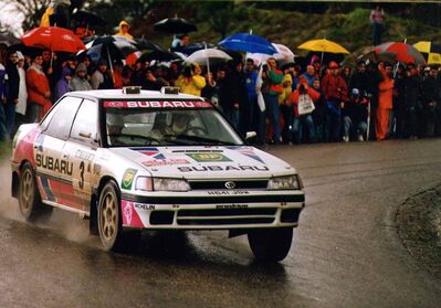 Markku Alén - Ilkka Kivimäki
25º Rallye de Portugal - Vinho do Porto 1991. Subaru Legacy RS (H641 JBW). Clasificado 5º.
Subaru Rally Team Europe

Del 5 al 9 de Marzo, Portugal.
Superficie: asfalto - tierra.

El Rally tenia un total de 2041.26 Km de los que 564.20 Km divididos en 38 tramos eran especiales (2 de ellos fueron cancelados SS2 Gradil de 9 Km y SS28 Viseu de 29.90 Km).

Se inscribieron 106 equipos, tomaron la salida 95, finalizaron 28.@
Palabras clave: Markku_Alen;Subaru;Legacy;Portugal;1991