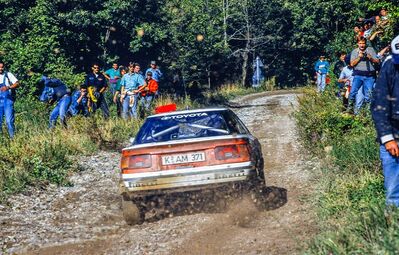 Carlos Sainz Cenamor - Luis Moya
33º Rallye Sanremo - Rallye d'Italia 1991. Toyota Celica GT-4 "ST165" (K-AM 371). Clasificado 6º.

Del 12 al 17 de Octubre, Sanremo, Imperia, Liguria Italia.
Superficie: asfalto - tierra.

El Rally tenia un total de 2185.96 km de los que 572.91 divididos en 31 tramos, eran especiales.

Tomaron la salida 87 equipos, finalizaron 40.@
Palabras clave: ;Toyota;Celica;ST165;Sanremo;1991