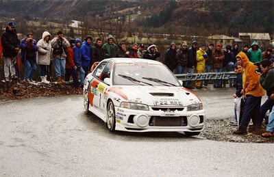 Tommi Mäkinen - Risto Mannisenmäki
66º Rallye Automobile de Monte-Carlo 1998. Mitsubishi Lancer Evo IV (P22 MRE). Abandonó por accidente en SS7 Bayons de 22.55 km.

Del 19 al 21 de Enero, Monte-Carlo .
Superficie: asfalto - nieve.

El Rally tenia un total de 1454.53 km de los que 359.19 km divididos en 18 tramos eran especiales.

Tomaron la salida 106 equipos, finalizaron 60.

© Petr Fitz
@@
Palabras clave: Mitsubishi;Carisma;Montecarlo;1998