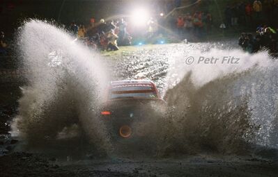 Neil Wearden - Trevor Agnew
55º Network Q Rally de Gran Bretaña 1999. Opel (Vauxhall) Astra Kit Car (T20 VML).. Clasificado 20º.

Del 21 al 23 de Noviembre, Cheltenham.
Superficie: tierra - asfalto.

El Rally tení­a un total de 1815.48 km de los que 389.39 km divididos en 22 tramos eran especiales.

Se inscribieron 186 equipos, tomaron la salida 160, finalizaron 89.

© Petr Fitz
@@
Palabras clave: Opel;Vauxhall;Astra;Kit_Car;Gran_Bretaña;1999