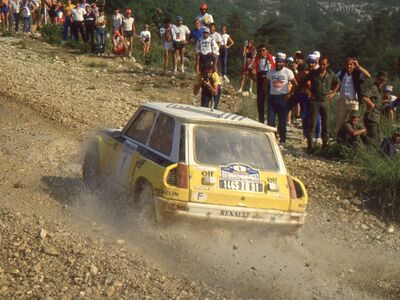 Jean Ragnotti - Pierre Thimonier
9º Rallye des 1000 Pistes 1984. Renault 5 Turbo Tour de Corse (1465 XD 91). Clasificado 7º.

Del 7 al 8 de Julio, Canjuers, Francia.
Superficie: tierra

El Rallye tenia 318.20 km cronometrados divididos en 16 tramos especiales.

Tomaron la salida 144 equipos, finalizaron 52.@
Palabras clave: ;Renault;Turbo;Grupo_B;1984