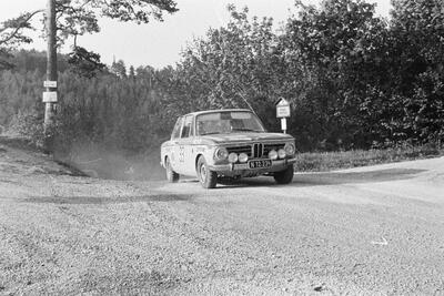 Harals Neger - F. Sternecker
14º Int. Semperit - Rallye Bodensee - Neusiedlersee 1970. BMW 2002 Ti (N 12.234). Clasificado 4º.

Del 28 al 30 de Mayo, Bregenz • Österreichischer Automobil Sport Club (ÖASC).
Superficie: asfalto.

Desconocemos de cuantos kilómetros tanto totales como cronometrados constaba la prueba.

Tomaron la salida un mínimo de 124 equipos, finalizaron un mínimo de 12.@
Palabras clave: BMW;Semperit;1970
