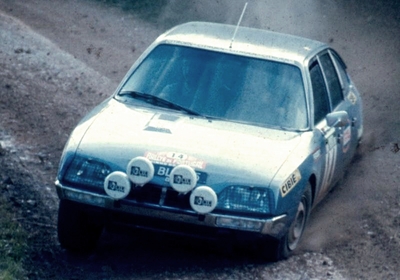 Francisco Romãozinho - José Bernardo
11º Rallye de Portugal Vinho do Porto 1977. Citroën CX 2400 GTI (661 BLB 75). Abandonó por problemas eléctricos.

Del 1 al 6 de Marzo, Estoril.
Superficie: asfalto - tierra.

El Rally tenia un total de 2458 km de los que 580 km divididos en 46 tramos eran especiales, (2 de ellas fueron canceladas SS18 Sao Lourenco da Montaria de 27 Km y SS 24 Carvalhas de 6 Km).

Tomaron la salida 103 equipos, finalizaron 27.@@
Palabras clave: Citroen;Portugal;1977