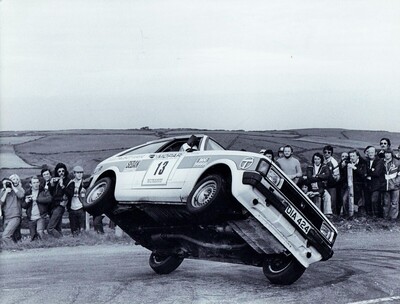 Dessie McCartney - Peter Scott
17º Manx International Rally 1979. Chrysler Sunbeam Lotus (OIA 424). Clasificado 5º.
Chrysler

Del 14 al 15. 9. 1979 Septiembre, Douglas.
Superficie: asfalto.

Desconocemos de cuantos kilómetros tanto totales como cronometrados tenía la prueba.

Tomaron la salida 138 equipos, finalizaron 75.@
Palabras clave: Chryler;Sunbeam;Lotus;Manx_International;1979