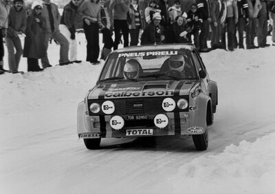 Michèle Mouton - Annie Arrii
48º Rallye Automobile de Monte-Carlo 1980. Fiat 131 Abarth (TO R92450). Clasificada 7ª y 1ª en Copa de Damas.
Fiat France

Del 19 al 25 de Enero, Monte-Carlo.
Superficie: asfalto - nieve.

El Rally tenia un total de 3063.30 km de los que 695.30 km divididos en 33 tramos eran especiales (4 de ellas fueron canceladas SS17 Pont du Fosse - Romette de 21 Km, SS20 Col du Corobin de 15 Km, SS32 Pont des Miolans - St Auban 2 de 24 Km y SS33 Roquesteron - Boyon 3 de 18 Km).

Se inscribieron 255 equipos, tomaron la salida 237, finalizaron 88.@
Palabras clave: Montecarlo;Fiat;Abarth;1980;nieve;Mujeres;Womens