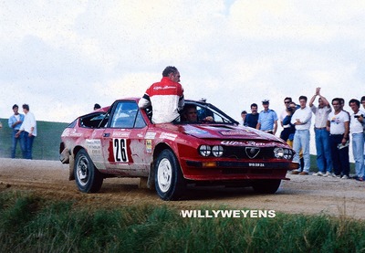 Yves Loubet - Jean Louis Merigot
26º Rally de Sanremo 1984. Alfa Romeo Alfetta GTV6. Abandonó por accidente, desconocemos en que prueba especial.
Gema Racing Team

Del 30 de Septiembre al 5 de Octubre, Sanremo, Liguria, Imperia, Italia.
Superficie: asfalto -tierra.

El Rally tenia un total de 2546.29 km de los que 807.69 km divididos en 56 tramos eran especiales (2 de ellas fueron canceladas SS7 Sante Luce de 12,30 km y SS26 Chiusdino 2 de 17,41 Km).

Se inscribieron 104 equipos, tomaron la salida 100, finalizaron 35.

© WILLYWEYENS
@
Palabras clave: Yves_Loubet;Sanremo;Alfa;Romeo;Alfetta;GTV6;1984