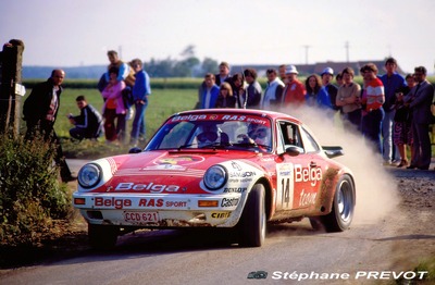 Robert Droogmans - Ronny Joosten
21º 24 Heures d´Ypres 1985. Porsche 911 SC RS (CCD-621). Clasificado 3º.

Del 28 al 30 de Junio, Ypres, Bélgica.
Superficie: asfalto con 524.00 km cronometrados.

Tomaron la salida 148 equipos, finalizaron 73.

PHOTO Stéphane Prevot
@
Palabras clave: Porsche;Ypres;Grupo_B;1985