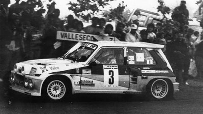 Carlos Sainz Cenamor - Antonio Boto
10º Rally Corte Inglés 1986. Renault 5 Maxiturbo (2-M-5968-P). Clasificado 1º.

Del 4 al 6 de Julio, Las Palmas de Gran Canaria, España.
Superficie: asfalto.

El Rally tenia un total de 693.00 km de los que 288.00 km divididos en 18 tramos eran especiales.

Tomaron la salida 70 equipos finalizaron 36.@
Palabras clave: ;Renault;Maxiturbo;Grupo_B;Corte_Ingles;Canarias;1986
