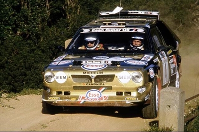 Fabrizio Tabaton - Luciano Tedeschini
9º Rally Costa Smeralda 1986. Lancia Delta S4 (TO 77894E). Clasificado 4º.
Grifone Esso

Del 16 al 18 de Abril, Porto Cervo, norte de Cerdeña, Italia.
Superficie: tierra.

El Rally tenía 546 Km cronometrados divididos en 35 tramos especiales.

Tomaron la salida 79 equipos, finalizaron 32.@
Palabras clave: Lancia;Delta;S4;Grupo_B;Costa_Smeralda;1986;Esmeralda