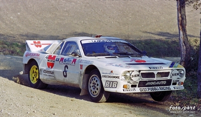 Franco Cunico - Pierangelo Scalvini
14º Marlboro San Marino Rally - Marlboro Challenge Trophy 1986. Lancia Rally 037 (CO 824444). Clasificado 4º.
Tamauto

Del 6 al 9 de Noviembre, San Marino.
Superficie: tierra - asfalto.

El Rally constaba de 350 km cronometrados divididos en 24 tramos especiales.

Tomaron la salida 62, finalizaron 25.

© Giovanni Scarpari "fotosport"
@
Palabras clave: Lancia;Rally;Grupo_B;San_Marino;1986