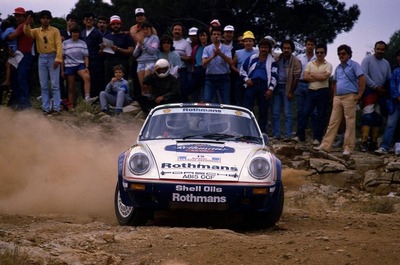 Saeed Al-Hajri - John Spiller
33º Bosch Acropolis Rally 1986. Porsche 911 SC RS (A815 CCF). Clasificado 4º.
Rothmans Porsche Rally Team

Del 2 al 4 de Junio, Atenas, Grecia.
Superficie: tierra.

El Rally tení­a un total de 1890.00 km de los que 572.13 km divididos en 46 tramos eran especiales (8 de ellas fueron cancelados SS8, SS9, SS10, SS14, SS16, SS21, SS36 y SS45)

Tomaron la salida 101 equipos, finalizaron 34.@
Palabras clave: Porsche;Grupo_B;Acropolis;Grecia;1986