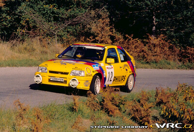Borja Moratal - Arturo Fernandez
27º Rallye Catalunya - Costa Brava - Rallye de España 1991. Opel Kadett GSI 16V (F686HVK). Abandonó por la suspensión del coche en SS24 Olius de 14.85 km.
Opel Team España

Del 10 al 13 de Noviembre, Lloret de Mar, Girona, Catalunya, España.
Superficie: asfalto - tierra.

El Rally tenia un total de 1606.98 km de los que 594.01 km divididos en 35 tramos eran especiales, (2 de ellas fueron canceladas SS4 Sant Hilari - Osor de 13.57 Km y SS29 Riera de Merles de 14.36 Km).

Tomaron la salida 76 equipos, finalizaron 33.

© Stéphane Lhonnay
@
Palabras clave: Opel;Kadett;GSI;Catalunya;Costa_Brava;1991;España;Spain
