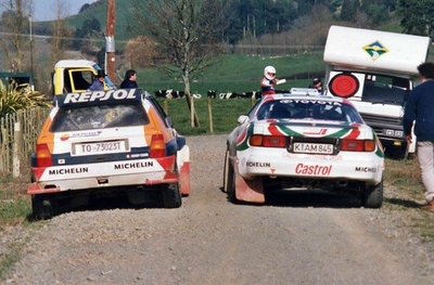 24º Rothmans Rally New Zealand 1993
Lancia Delta HF Integrale (TO 73023T) de Carlos Sainz - Luis Moya, clasificado 4º.
Jolly Club

Toyota Celica Turbo 4WD "ST185" (K-AM 845) de Juha Kankkunen - Nicky Grist, clasificado 5º.
Toyota Castrol Team

Del 5 al 8 de Agosto, Auckland.
Superficie: tierra.

El Rally tenia un total de 2032.17 km de los que 562.74 km divididos en 36 tramos eran especiales.

Seinscribieron 75 equipos, tomaron la salida 75, finalizaron 46.
@@
Palabras clave: Lancia;Delta;Integrale;Toyota;Celica;Nueva_Zelanda;1993
