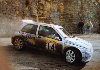 Jean Ragnotti - Gilles Thimonier
63º Rallye Automobile de Monte-Carlo 1995. Renault Clio Maxi (20 BBJ 91). Clasificado 7º.

Del 21 al 26 de Enero, Monte-Carlo.
Superficie: asfalto - nieve.

El Rally tenia un total de 2607.00 km de los que 546.80 km divididos en 21 tramos eran especiales.

Se inscribieron 207 equipos, tomaron la salida 204, finalizaron 83.@
Palabras clave: ;Gilles_Thimonier;Renault;Clio;Maxi;Montecarlo;1995
