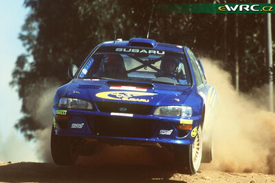 Richard Burns - Robert Reid
33º TAP Rallye de Portugal 1999. Subaru Impreza S5 WRC '99 (S9 SRT). Clasificado 4º.
Subaru World Rally Team

Del 21 al 24 de Marzo, Matosinhos, Porto, Portuigal.
Superficie: tierra.

El Rally tení­a un total de 1768.61 km de los que 399.51 km divididos en 23 tramos eran especiales (dos de ellos fueron cancelados SS18 Arganil - Coja 2 de 20.96 km y SS19 Salgueiro - Gois 2 de 19.70 km).

Se inscribieron 117 equipos, tomaron la salida 117, finalizaron 56.

© Teams
@@
Palabras clave: Subaru;Impreza;WRC;Portugal;2007