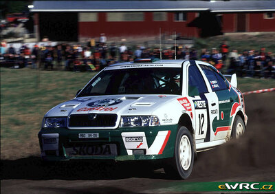 Emil Triner - Miloš Hulka
49º Neste Rally Finland 1999. Skoda Octavia WRC (MBS 94-08). Clasificado 14º.
Skoda Motorsport

Del 20 al 22 de Agosto, Jyväskylä.
Superficie: tierra.

El Rally tenia un total de 1218.42 km de los que 377.26 km divididos en 23 tramos eran especiales.

Se inscribieron 131 equipos, tomaron la salida 129, finalizaron 64.

© eWRC
@@
Palabras clave: Skoda;Octavia;WRC;Finlandia;1999