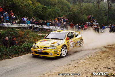 Raphael Sperrer - Per Carlsson
41º Rallye Sanremo - Rallye d'Italia 1999. Renault Mégane Maxi (KI MAXI 1). Clasificado 14º.

Del 11 al 13 de Octubre, Sanremo, Liguria, Imperia, Italia.
Superficie: asfalto.

El Rally tenia un total de 1384.58 Km de los que 384.88 Km divididos en 18 tramos, eran especiales.

Se inscribieron 124 equipos, tomaron la salida 119, finalizaron 55.

© Petr Fitz
@@
Palabras clave: Renault;Megane;Maxi;Sanremo;1999