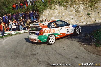 Carlos Sainz - Luis Moya
41º Rallye Sanremo - Rallye d'Italia 1999. Toyota Corolla WRC (K-AM 8010). Abandonó por accidente en SS6 Monte Ceppo 2 de 19.53 km.
Toyota Castrol Team

Del 11 al 13 de Octubre, Sanremo, Liguria, Imperia, Italia.
Superficie: asfalto.

El Rally tenia un total de 1384.58 Km de los que 384.88 Km divididos en 18 tramos, eran especiales.

Se inscribieron 124 equipos, tomaron la salida 119, finalizaron 55.

© Petr Fitz
@@
Palabras clave: Toyota;Corolla;WRC;Sanremo;1999