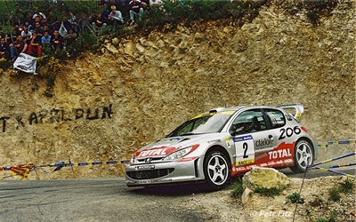 Didier Auriol - Denis Giraudet
37º Rally Catalunya Costa-Brava 2001. Peugeot 206 WRC (206 NLK 75). Clasificado 1º.
Peugeot Total

Del 22 al 25 de Marzo, Lloret de Mar, Girona, Catalunya, España.
Superficie: asfalto.

El Rally tenia un total de 1779.13 km de los que 383.18 km divididos en 18 tramos eran especiales, (una de ellas fue cancelada SS12 La Riba 2 de 35.89 Km).

Se inscribieron 79 equipos, tomaron la salida 76, finalizaron 36.

© Petr Fitz
@@
Palabras clave: Peugeot;WRC;Catalunya;Costa_Brava;2001;España;Spain