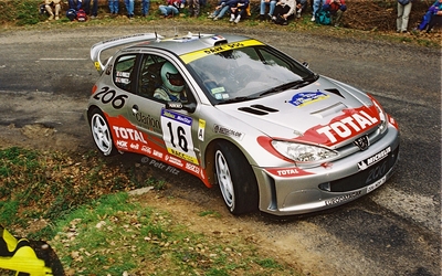 Gilles Panizzi - Hervé Panizzi
37º Rallye Catalunya - Costa Brava - Rallye de España 2001. Peugeot 206 WRC (206 NDP 75). Clasificado 2º.
Peugeot Total

Del 22 al 25 de Marzo, Lloret de Mar, Girona, Catalunya, España.
Superficie: asfalto.

El Rally tenia un total de 1779.13 km de los que 383.18 km divididos en 18 tramos eran especiales, (una de ellas fue cancelada SS12 La Riba 2 de 35.89 Km).

Se inscribieron 79 equipos, tomaron la salida 76, finalizaron 36.

© Petr Fitz
@@
Palabras clave: Peugeot;WRC;Catalunya;Costa_Brava;2001;España;Spain