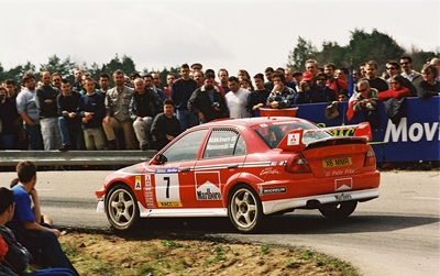 Tommi Mäkinen - Risto Mannisenmaki
37º Rallye Catalunya - Costa Brava - Rallye de España 2001. Mitsubishi Lancer Evo 6.5 (X6 MMR). Clasificado 3º.
Marlboro Mitsubishi Ralliart

Del 22 al 25 de Marzo, Lloret de Mar, Girona, Catalunya, España.
Superficie: asfalto.

El Rally tenia un total de 1779.13 km de los que 383.18 km divididos en 18 tramos eran especiales, (una de ellas fue cancelada SS12 La Riba 2 de 35.89 Km).

Se inscribieron 79 equipos, tomaron la salida 76, finalizaron 36.

© Petr Fitz
@@
Palabras clave: Mitsubishi_Lancer;Evo;Catalunya;2001;España;Spain