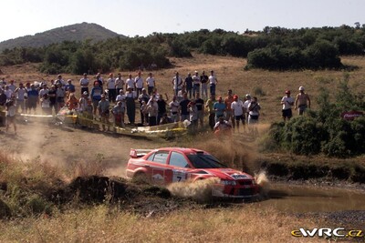 Tommi Mäkinen - Risto Mannisenmäki
48º Acropolis Rally 2001. Mitsubishi Lancer Evo 6.5 (W2 MMR). Clasificado 4º.

Del 14 al 17 de Junio, Atenas, Grecia.
Superficie: tierra.

El Rally tenia un total de 1613.98 km de los que 387.41 km divididos en 20 tramos eran especiales ((uno de ellos fue cancelado SS5 Elatia de 31.40 Km).

Tomaron la salida 110 equipos, finalizaron 47.

© eWRC
@@
Palabras clave: Mitsubishi;Lancer;Acropolis;Grecia;2001