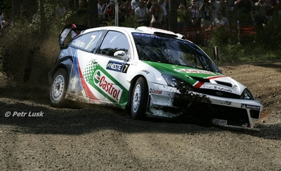 Markko Märtin - Michael Park
54º Neste Rally Finland 2004. Ford Focus RS WRC 04 (ET53 UNY). Clasificado 2º.

Del 6 al 8 de Agosto, Jyväskylä, Finlandia.
Superficie: tierra.

El Rally tenía un total de 1577.16 km de los que 382.71 km divididos en 22 tramos eran especiales.

Tomaron la salida 68 equipos, finalizaron 34.

© Petr Lusk
@
Palabras clave: Markko_Martin;Ford;Focus;WRC;Finlandia;2004