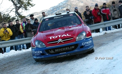 Carlos Sainz Cenamor - Marc Marti
72º Rallye Automobile de Monte-Carlo 2004. Citröen Xsara WRC. Abandonó por accidente en SS9 Sigale - Col de Bleine 1 de 28.39 km.

Del 23 al 25 de Enero, Monaco.
Superficie: asfalto.

El Rally tenia un total de 1,331.92 Km de los que 389.12 Km divididos en 15 tramos eran especiales (2 de ellos fueron cancelados SS1 Selonnet - Breziers 1 de 22.64 Km y SS10 Tourette du Chateau - St Antonin 2 de 24.80 Km. Uno de ellos se dio con tiempo de tramo teórico a todos los equipos, SS8 Tourette du Chateau - St Antonin 1 de 24.80 Km).

Se inscribieron 45 equipos, tomaron la salida 43, finalizaron 20.

© Petr Lusk
@
Palabras clave: ;Montecarlo;Citroen;Xsara;WRC;2004;Nieve