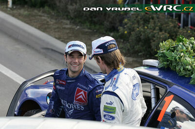 Sébastien Loeb - Daniel Elena
6º Rally de Japan 2006. Citröen Xsara WRC (831 DPT 78). Clasificado 1º.
Kronos Racing

Del 1 al 3 de Octubre, Obihiro, Hokkaido.
Superficie: tierra.

El Rally constaba de 3 etapas con un total de 1586.52 km de los que 345.72 km divididos en 27 tramos eran cronometrados.

Tomaron la salida 87 equipos, finalizaron 78.

© Dan Vrubel
@
Palabras clave: Citroen;Xsara;WRC;Japon;2006