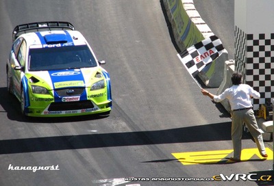 Marcus Grönholm - Timo Rautiainen
53º BP Ultimate Acropolis Rally of Greece 2006. Ford Focus RS WRC '06 (EU55 BMV). Clasificado 1º.
BP Ford World Rally Team

Del 2 al 4 de Junio, Athens.
Superficie: tierra.

El Rally constabade 3 etapas con un tenia un total de 1279.29 km de los que 355.62 km divididos en 18 tramos eran cronometrados.

Se inscribieron 91 equipos, tomaron la salida 84, finalizaron 69.

© Kostas Anagnostopoulos
@@
Palabras clave: Ford;Focus;WRC;Acropolis;Grecia;Atenas;2006