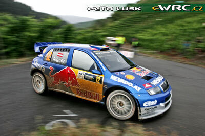 Andreas Aigner - Klaus Wicha
25º OMV ADAC Rallye Deutschland 2006. Skoda Fabia WRC (4S5 3381). Clasificado 6º.
Red Bull Skoda

Del 11 al 13 de Agosto, Trier, Rhineland-Palatinate.
Superficie: asfalto.

El Rally constaba de 3 etapas con un total de 1300.48 km de los que 349.11 km divididos en 19 tramos eran cronometrados.

Tomaron la salida 73 equipos, finalizaron 56.

© Petr Lusk
@
Palabras clave: Skoda;Fabia;WRC;2006