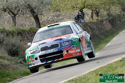 François Duval - Patrick Pivato
42º RallyRACC Catalunya - Costa Daurada 2006. Skoda Fabia WRC (S37 88E). Clasificado 6º.
First Motorsport Skoda

Del 24 al 26 de Marzo, Salou, Tarragona, Catalunya, España.
Superficie: asfalto.

El Rally tenia un total de 1376.14 Km de los que 346.43 Km divididos en 16 tramos eran especiales.

Se inscribieron 71 equipos, tomaron la salida 66, finalizaron 56.

© Marek Felt
@
Palabras clave: Skoda;Fabia;WRC;Catalunya;Spain;España;2006