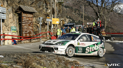 Matthew Wilson - Michael Orr
74º Rallye Automobile de Monte-Carlo 2006. Ford Focus RS WRC '04 (1 ES). Clasificado 15º.
Stobart VK Ford Rally Team

Del 20 al 22 de Enero, Monaco.
Superficie: asfalto - nieve.

El Rally tenia un total de 1294.89 Km de los que 366.39 km divididos en 18 tramos eran especiales, (2 de ellas fueron canceladas SS3 Pierlas - Ilonse 1 de 23.22 Km y SS11 La Tour sur Tinee - Utelle 2 de 18.73 Km).

Se inscribieron 53 equipos, tomaron la salida 51, finalizaron 43.

© Petr Sagner
@
Palabras clave: Ford;Focus;WRC;Montecarlo;2006
