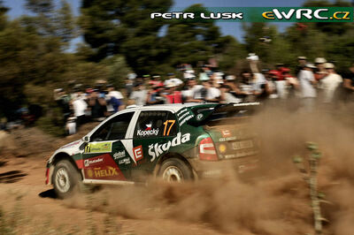 Jan Kopecký - Filip Schovánek
53º BP Ultimate Acropolis Rally of Greece 2006. Skoda Fabia WRC (4S8 9856). Clasificado 16º.
Czech RT Skoda Kopecký

Del 2 al 4 de Junio, Athens.
Superficie: tierra.

El Rally constabade 3 etapas con un tenia un total de 1279.29 km de los que 355.62 km divididos en 18 tramos eran cronometrados.

Se inscribieron 91 equipos, tomaron la salida 84, finalizaron 69.

© Petr Lusk
@
Palabras clave: Skoda;Fabia;WRC;Acropolis;Grecia;Atenas;2006
