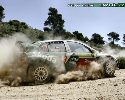 Jan Kopecký - Filip Schovánek
53º BP Ultimate Acropolis Rally of Greece 2006. Skoda Fabia WRC (4S8 9856). Clasificado 16º.
Czech RT Skoda Kopecký

Del 2 al 4 de Junio, Athens.
Superficie: tierra.

El Rally constabade 3 etapas con un tenia un total de 1279.29 km de los que 355.62 km divididos en 18 tramos eran cronometrados.

Se inscribieron 91 equipos, tomaron la salida 84, finalizaron 69.

© Petr Lusk
@
Palabras clave: Skoda;Fabia;WRC;Acropolis;Grecia;Atenas;2006