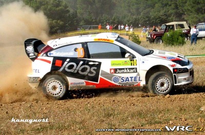 Kosti Katajamäki - Timo Alanne
53º BP Ultimate Acropolis Rally of Greece 2006. Ford Focus RS WRC '04 (EF04 WBW). Clasificado 26º.
Stobart VK Ford Rally Team

Del 2 al 4 de Junio, Athens.
Superficie: tierra.

El Rally constabade 3 etapas con un tenia un total de 1279.29 km de los que 355.62 km divididos en 18 tramos eran cronometrados.

Se inscribieron 91 equipos, tomaron la salida 84, finalizaron 69.

© Kostas Anagnostopoulos
@
Palabras clave: Ford;Focus;WRC;Acropolis;Grecia;Atenas;2006