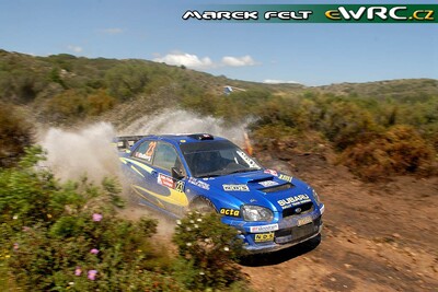 Mads Østberg - Ole Kristian Unnerud
4º Rally d'Italia Sardegna 2007. Subaru Impreza S10 WRC '04 (DL 51122). Abandonó por avería mecánica en SS12 Su Filigosu 2 de 19.48 km.
Adapta AS

Del 18 al 20 de Mayo, Olbia, Sardinia.
Superficie: tierra.

El Rally constaba de 3 etapas con un total de 1061.84 km de los que 342.86 km divididos en 18 tramos, eran cronometrados.

Tomaron la salida 82 equipos, finalizaron 67.

© Marek Felt
@@
Palabras clave: Subaru;Impreza;WRC;Cerdeña;Italia;2007