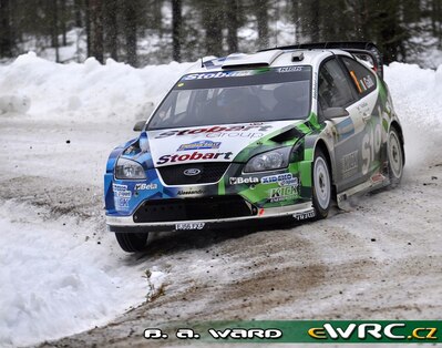 Gianluigi Galli - Giovanni Bernacchini
57º Uddeholm Swedish Rally 2008. Ford Focus RS WRC '07 (EJ56 FXA). Clasificado 3º.
Stobart VK Ford Rally Team

Del 8 al 10 de Febrero, Karlstad.
Superficie: nieve - hielo.

El Rally tenia un total de 1408.94 km de los que 340.24 km divididos en 3 etapas y 20 tramos eran cronometrados.

Tomaron la salida 61 equipos, finalizaron 49.

© Benjamin A. Ward
@@
Palabras clave: Ford;Focus;WRC;Suecia;2008;Nieve