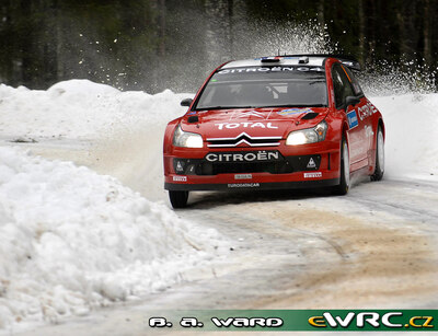 Sébastien Loeb - Daniel Elena
57º Uddeholm Swedish Rally 2008. Citroën C4 WRC (738 EGZ 78). Abandonó por avería mecánica en SS11 Vargasen 1 de 24.63 km.
Citroën Total WRT

Del 8 al 10 de Febrero, Karlstad.
Superficie: nieve - hielo.

El Rally tenia un total de 1408.94 km de los que 340.24 km divididos en 3 etapas y 20 tramos eran cronometrados.

Tomaron la salida 61 equipos, finalizaron 49.

© Benjamin A. Ward
@@
Palabras clave: Sebastien_Loeb;Citroen;WRC;Suecia;2008;Nieve