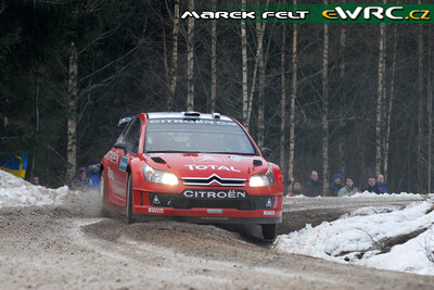 Sébastien Loeb - Daniel Elena
57º Uddeholm Swedish Rally 2008. Citroën C4 WRC (738 EGZ 78). Abandonó por avería mecánica en SS11 Vargasen 1 de 24.63 km.
Citroën Total WRT

Del 8 al 10 de Febrero, Karlstad.
Superficie: nieve - hielo.

El Rally tenia un total de 1408.94 km de los que 340.24 km divididos en 3 etapas y 20 tramos eran cronometrados.

Tomaron la salida 61 equipos, finalizaron 49.

© Benjamin A. Ward
@@
Palabras clave: Sebastien_Loeb;Citroen;WRC;Suecia;2008;Nieve
